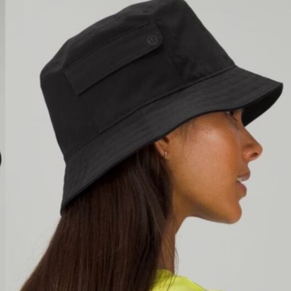 Lululemon Black On My Level Bucket Hat S/M